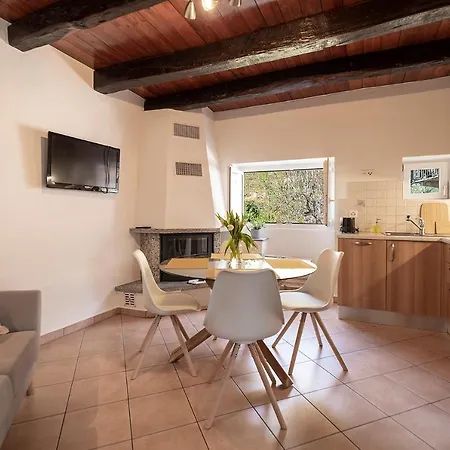 Appartement Massaresc Cugnasco